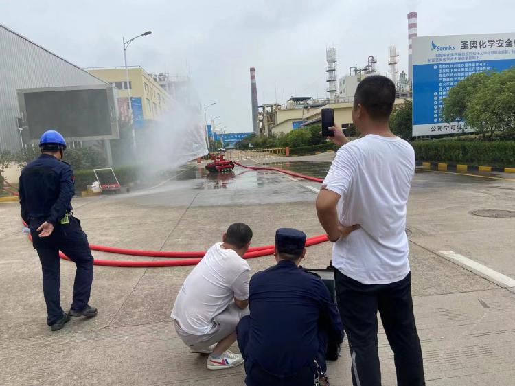 化工企業(yè)消防機器人應(yīng)用